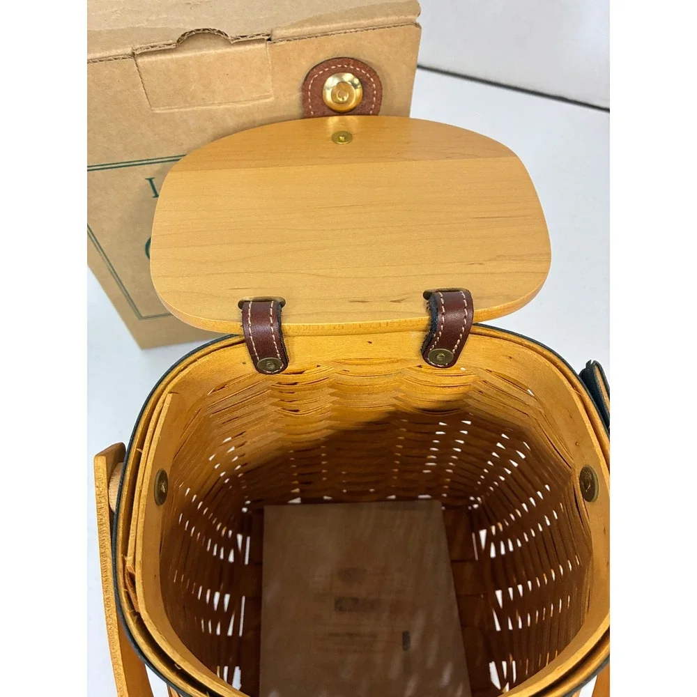 Longaberger Collectors Club 5 Year Anniversary Basket 2001 Signed with Box